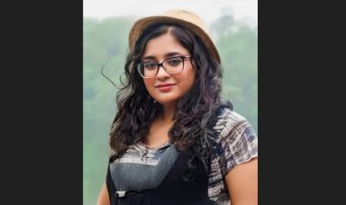 "Kavita Ki Dehri Par": A Soul-Stirring Poetry Debut by Vidushi Malpani
